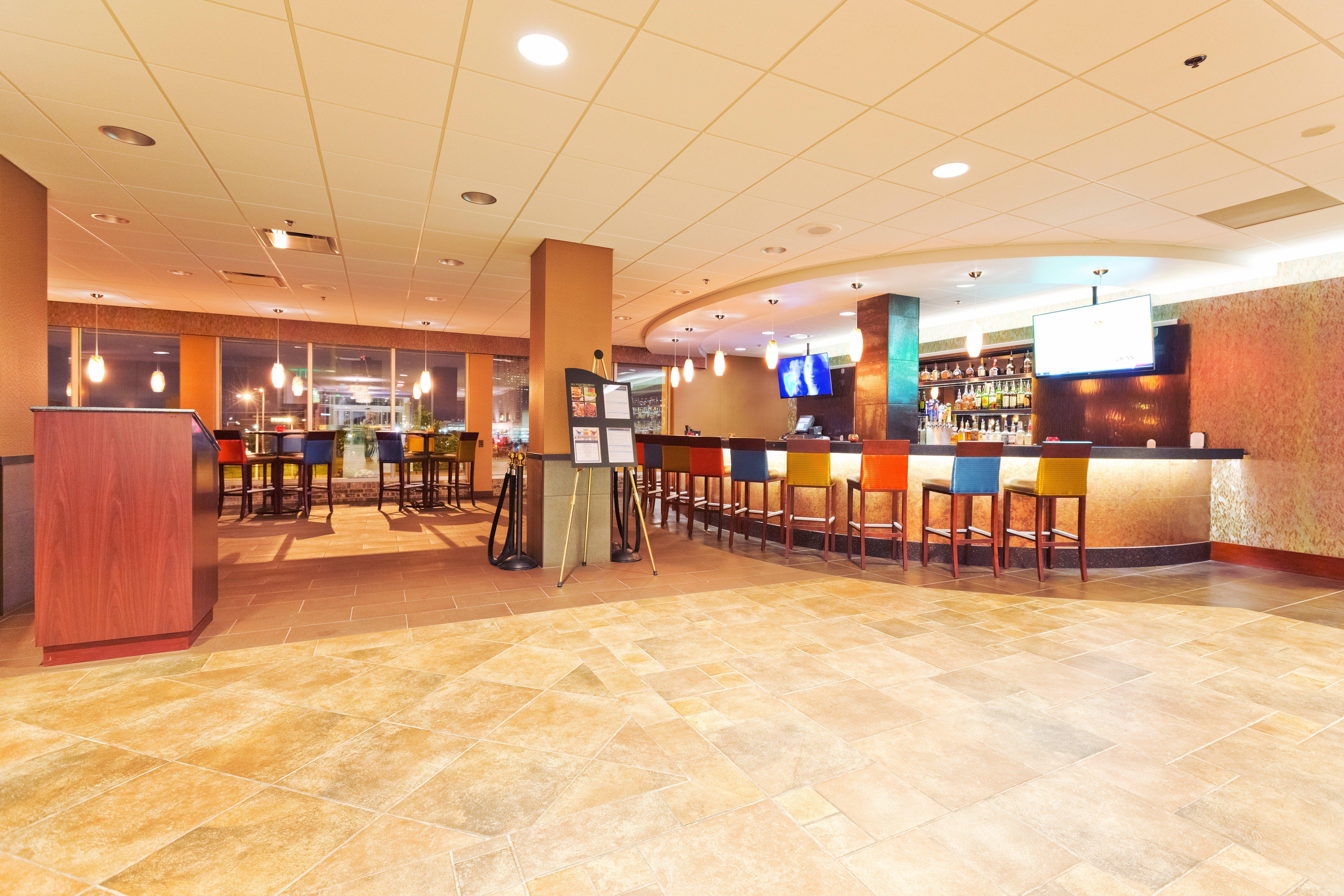 Holiday Inn Des Moines-Downtown-Mercy Campus By Ihg Exterior foto
